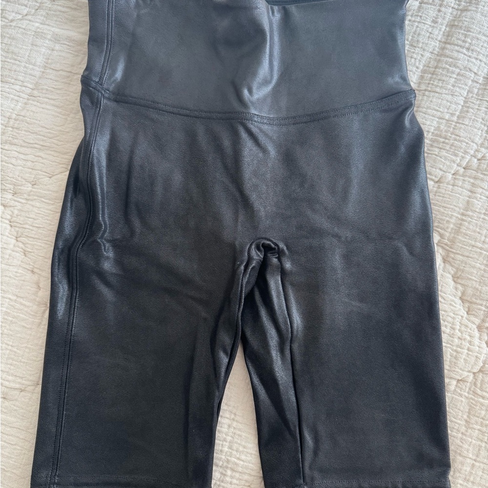 Black Women's Biker Shorts